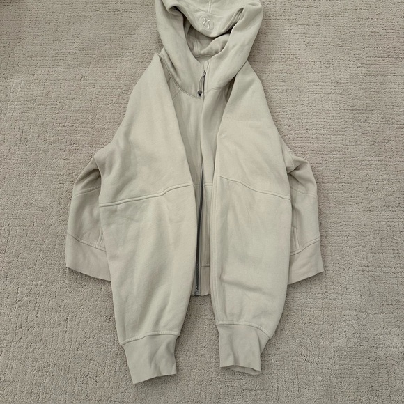 Lululemon Scuba Oversized Full-Zip Hoodie in Bone - Medium/Large, EUC - Picture 5 of 6